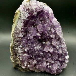 Amethyst Druzy Cluster – Natural Purple Crystal